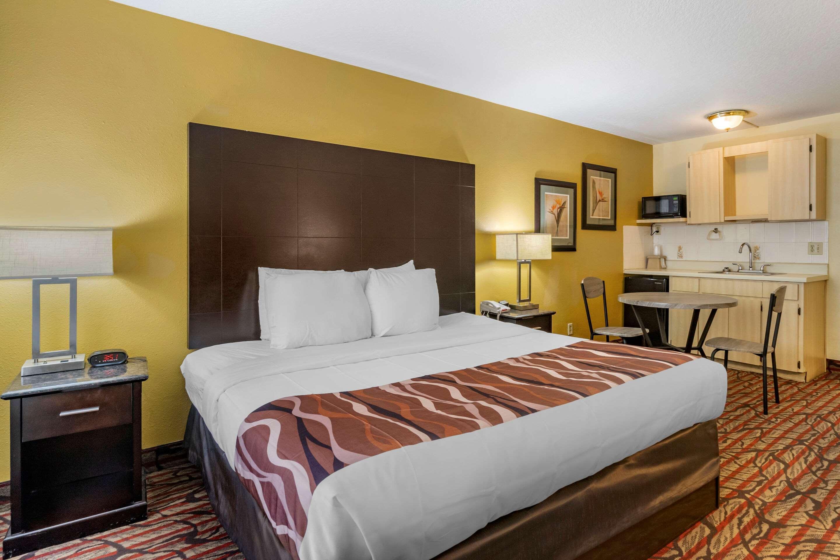 Rodeway Inn Central Clearwater Beach Ngoại thất bức ảnh
