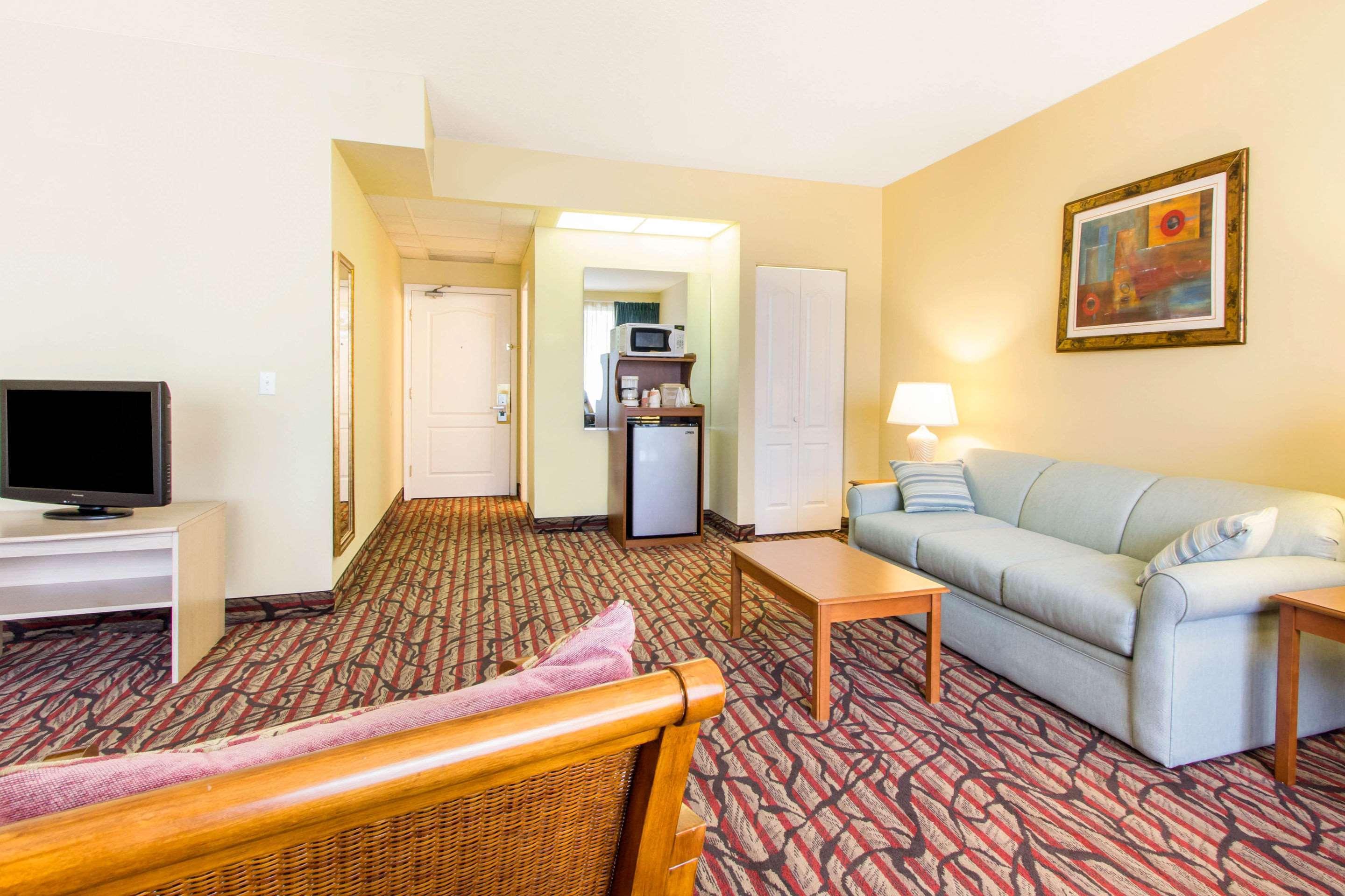 Rodeway Inn Central Clearwater Beach Ngoại thất bức ảnh