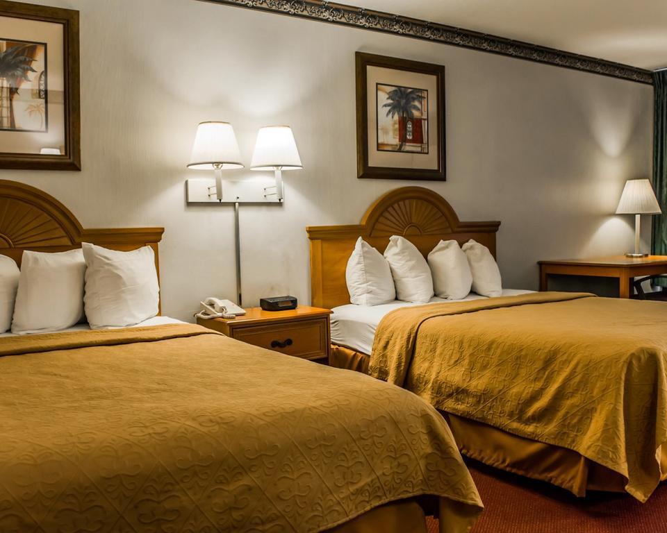 Rodeway Inn Central Clearwater Beach Ngoại thất bức ảnh