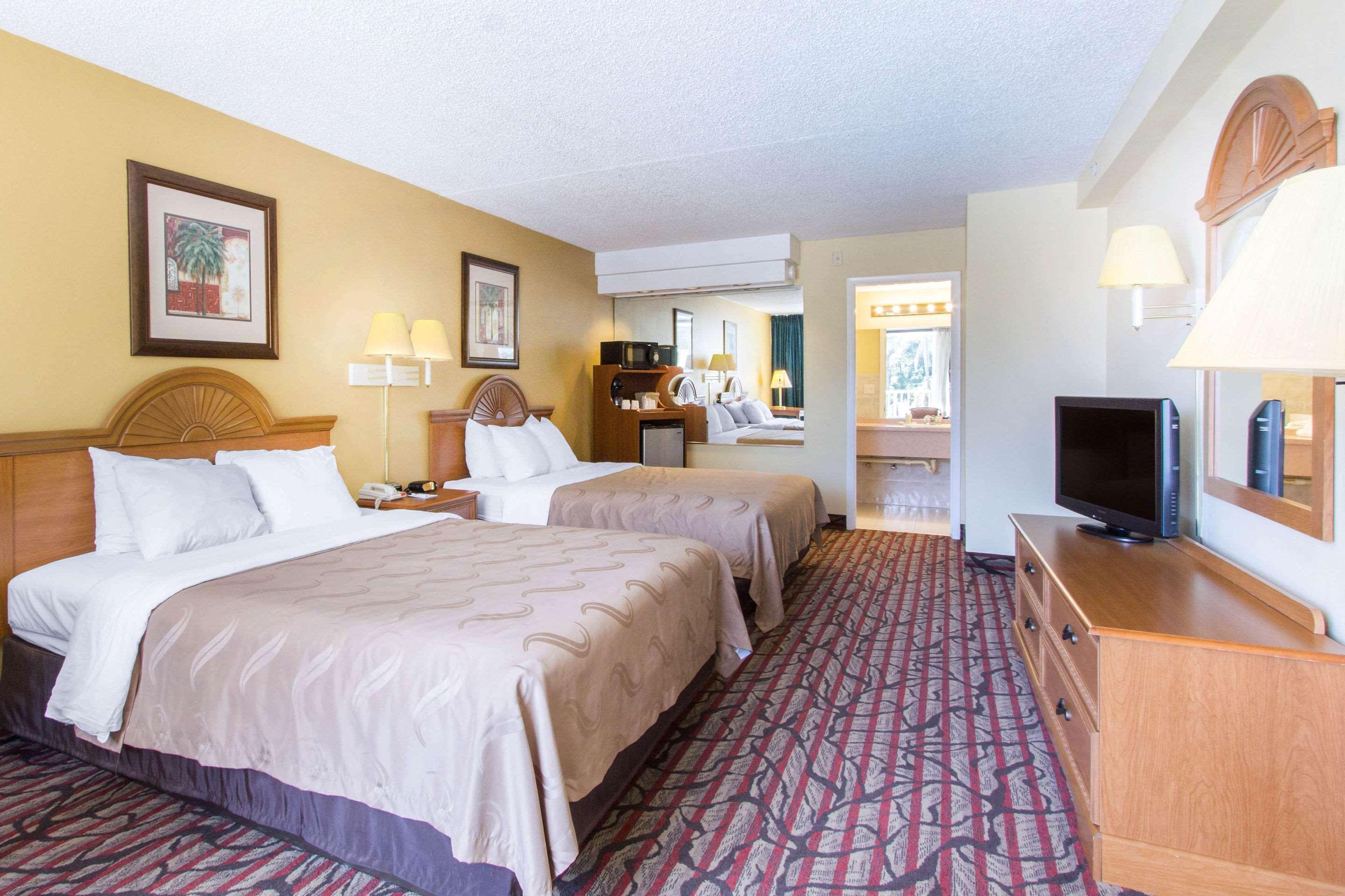 Rodeway Inn Central Clearwater Beach Ngoại thất bức ảnh