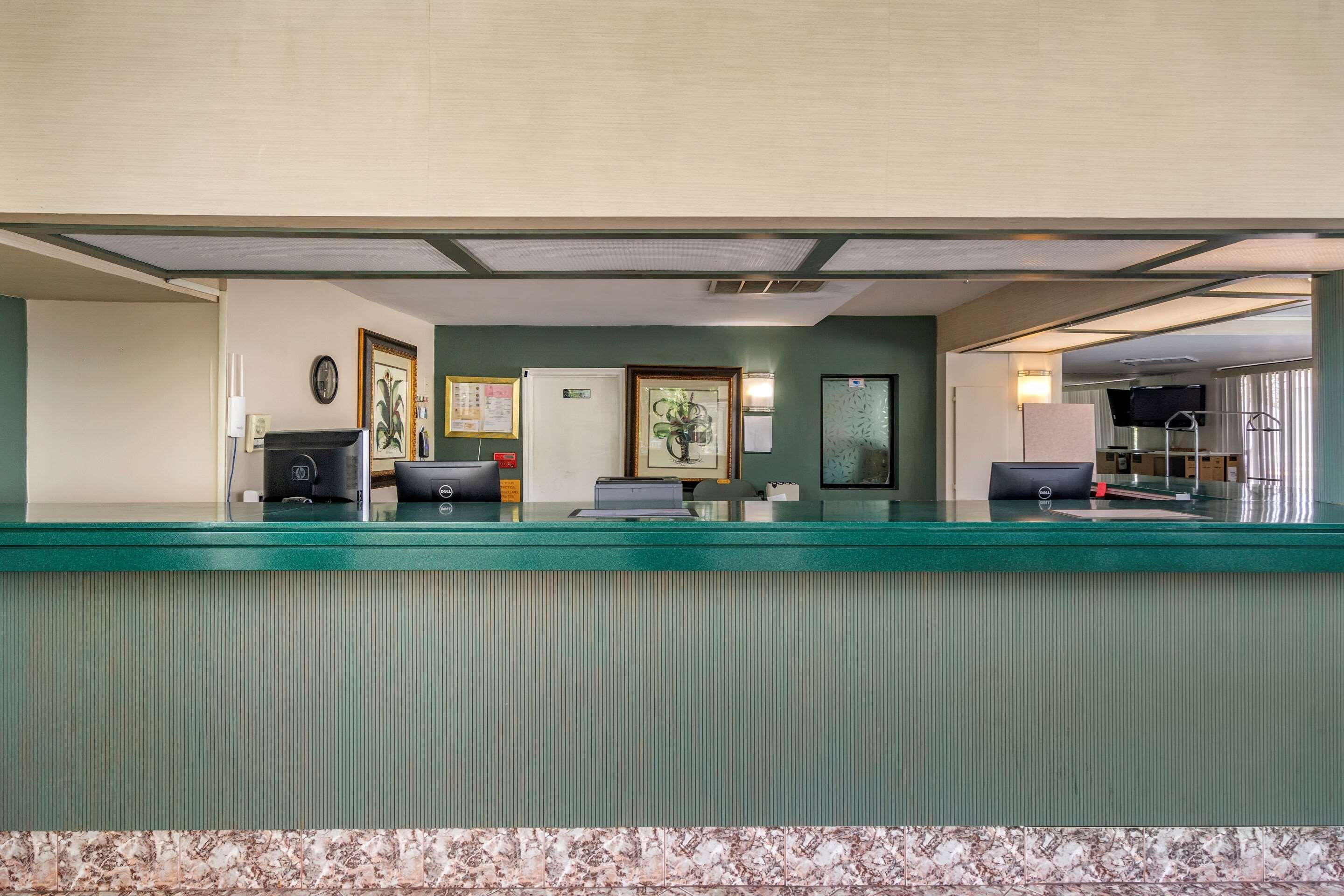 Rodeway Inn Central Clearwater Beach Ngoại thất bức ảnh